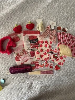 Claire's Strawberry-Themed Accessory Set in Bright Pink & Red